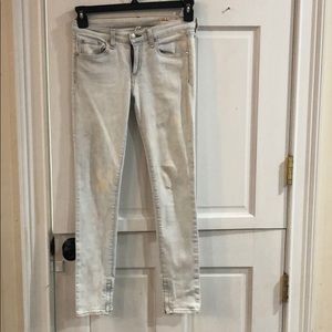 light wash jeans
